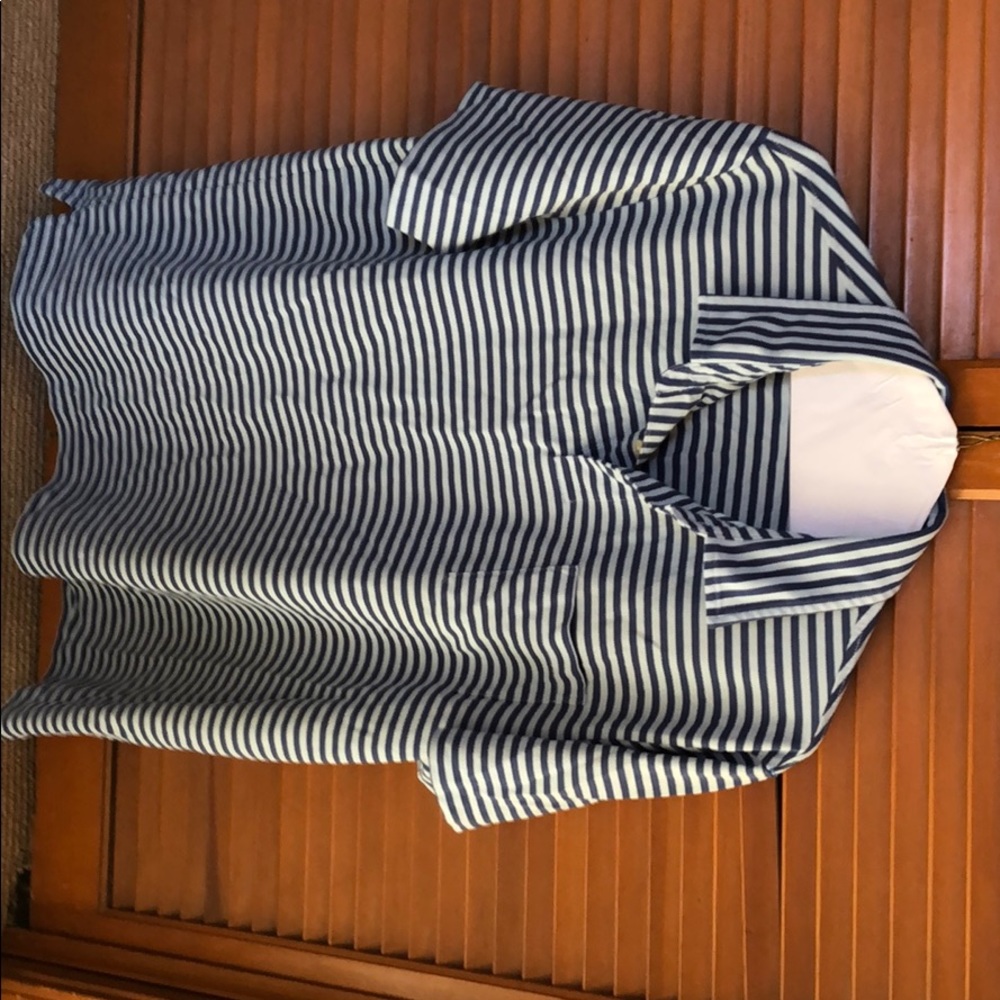 Vineyard vines polo xl. New never worn